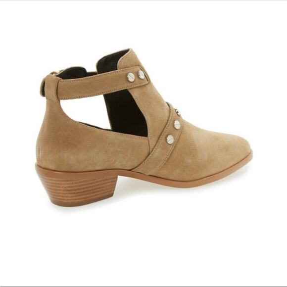 REBECCA MINKOFF Cream Beige Tan Cutout Buckle Stud Suede Ankle Boots Booties 6 - Picture 13 of 13
